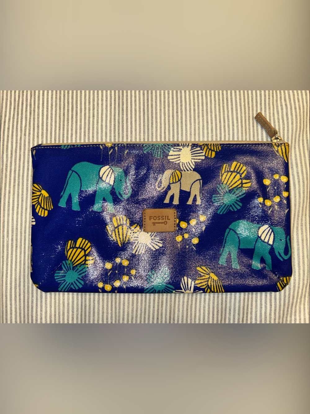 Fossil Key Per Coated Canvas Large Blue Elephant Print Zip Cosmetic Travel Pouch